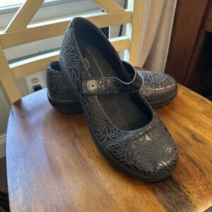 Spring Step Mary Jane Womens Black Embossed Floral Rose Comfort Shoes Size 10